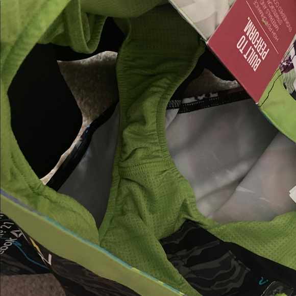 Reebok NWT CrossFit training shorts - Picture 11 of 14